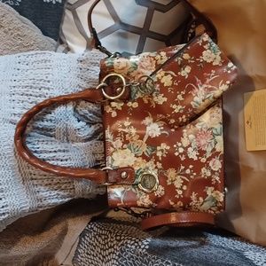 Patricia nash satchel with coin purse